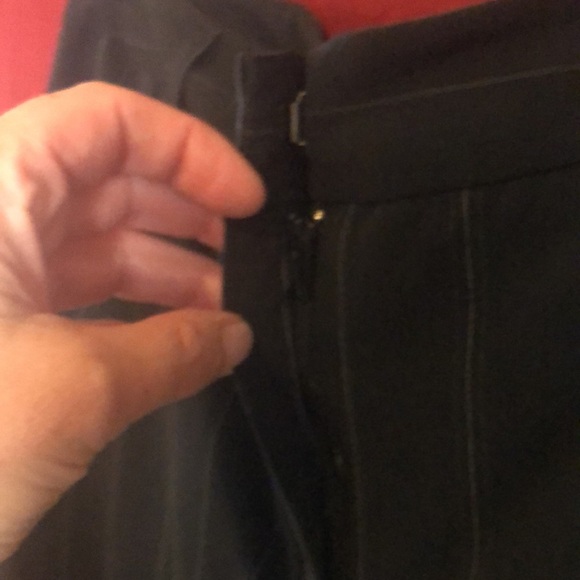 #17 Classic Pin Striped Business Pants 🧷 - Picture 10 of 17